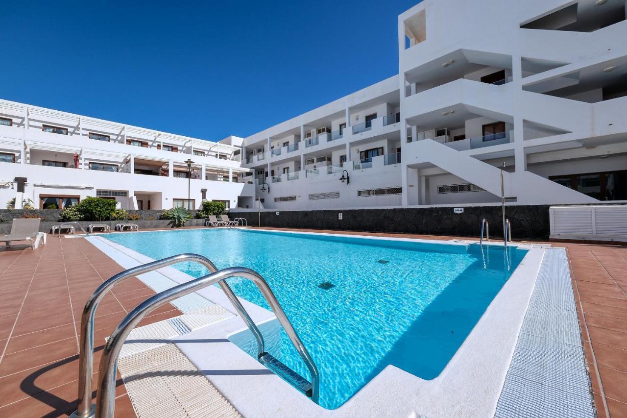Villa Casa Elin-Shared Pool, Fast Wifi à Costa Teguise Extérieur photo