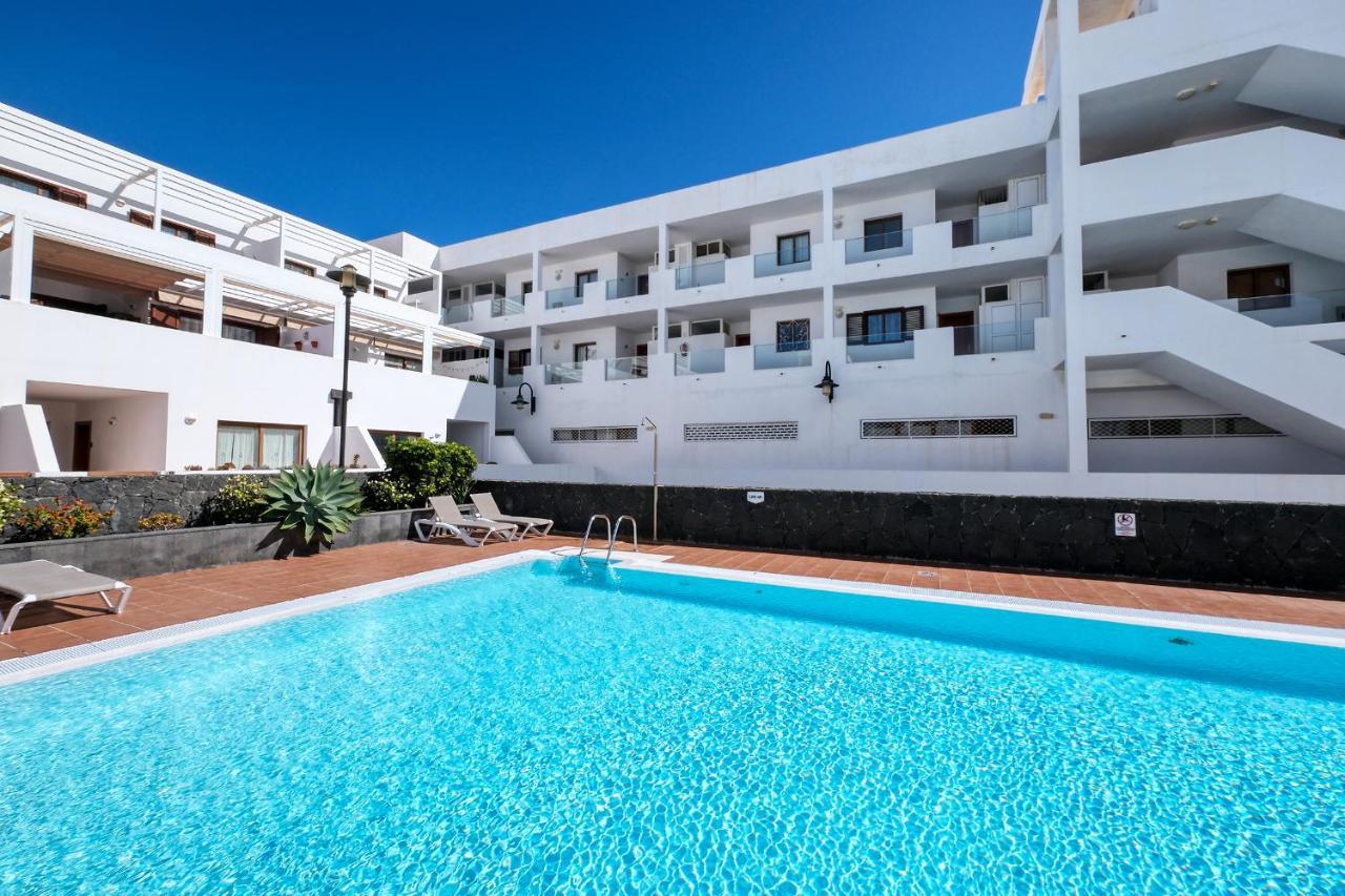 Villa Casa Elin-Shared Pool, Fast Wifi à Costa Teguise Extérieur photo